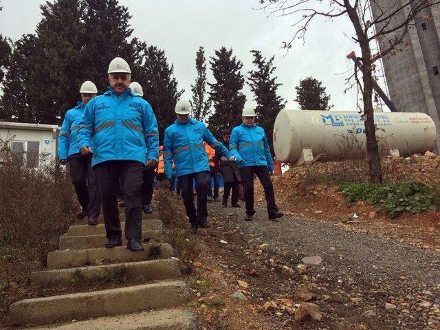 Bakan Arslan, K&uuml;&ccedil;&uuml;k &Ccedil;amlıca Tv-radyo Kulesi&rsquo;nde İncelemelerde Bulundu 1