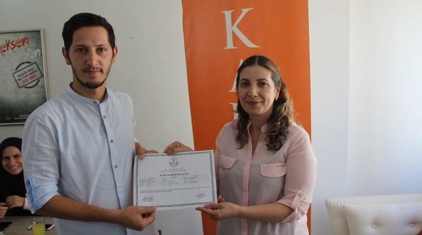 Kadem ‘den İşaret Dili Eğitimi