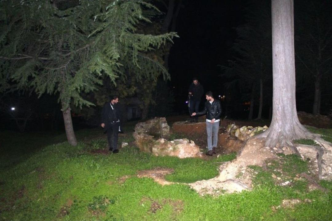 Polis Define Avcılarının Peşinde