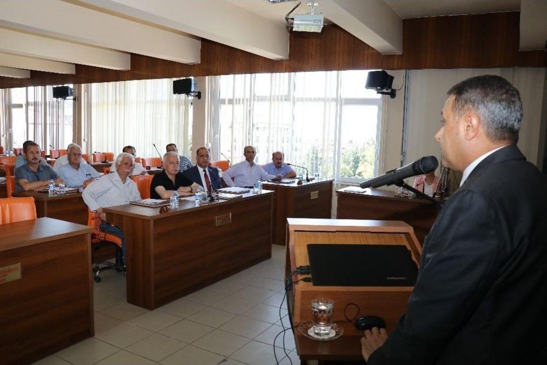 Vali Şıldak, " Yatırım Planlamaları &Ouml;ncelikli İhtiya&ccedil;lara G&ouml;re Yapılmalı "