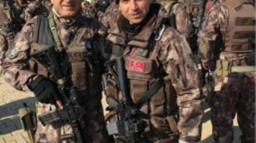 Dayı, Yeğen P&ouml;h, Sınırda Buluştu