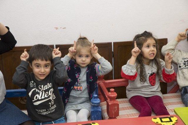 &Ccedil;ocuklar Yeteneklerini Keşfediyor 2