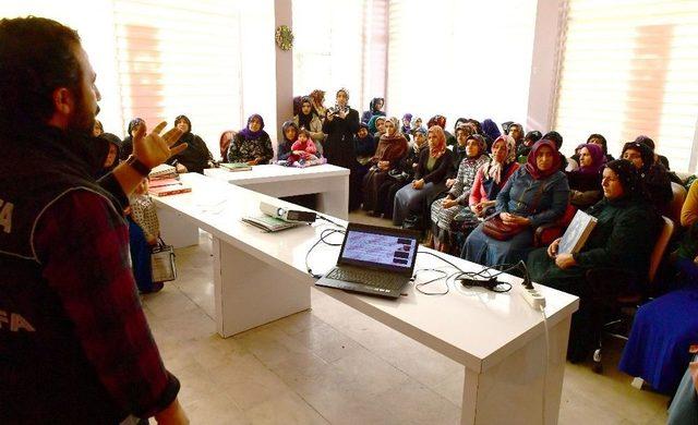 Kadınlara Uyuşturucu İle Mücadele Semineri 2
