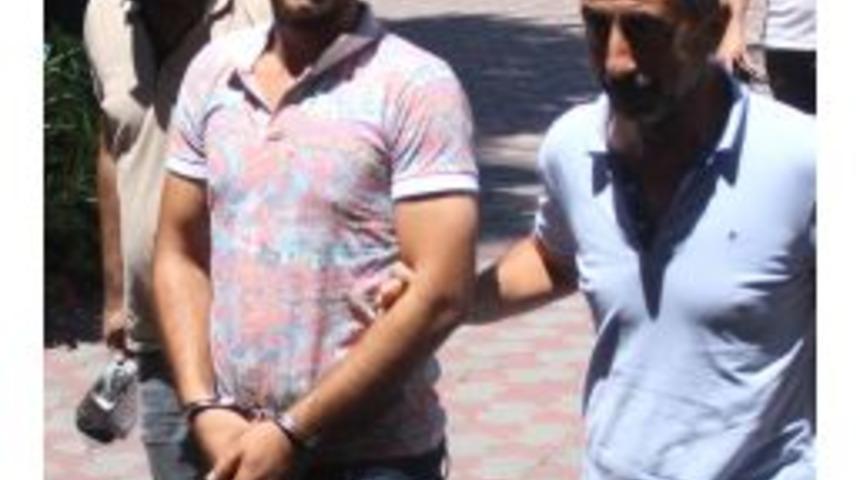 Antalya&rsquo;da Hırsızlık Zanlısı Tutuklandı