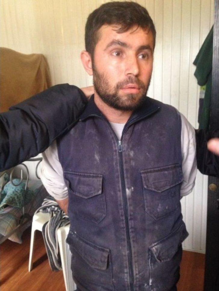 Kar Maskeli Silahlı Gaspçı Önce Kameraya Sonra Polise Yakalandı G4