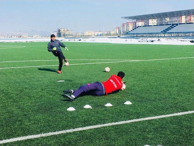 Kars 36 Spor Bayburt Çatıksu Maçına Hazır