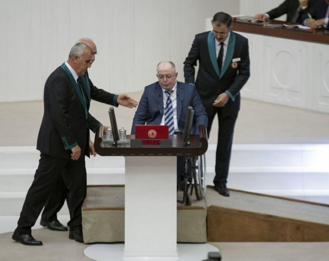 27.d&ouml;nem Milletvekilleri Ant İ&ccedil;iyor