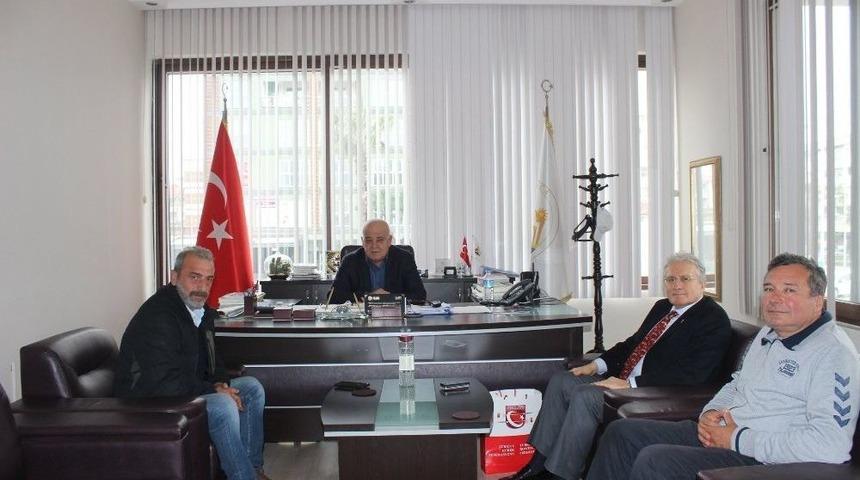 T&uuml;rkiye K&uuml;rek Federasyonu Başkanı İşseven&rsquo;den Başkan Kara&ccedil;elik&rsquo;e Ziyaret