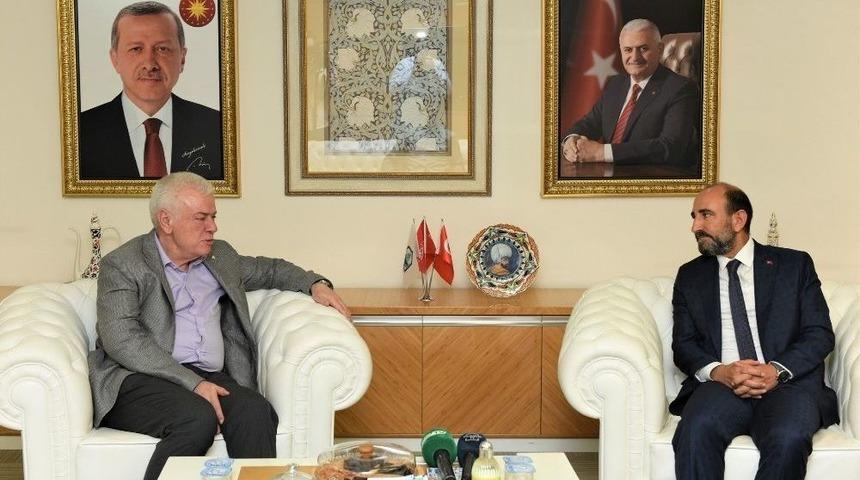 Edebali Bursaspor Y&ouml;netimini Ağırladı