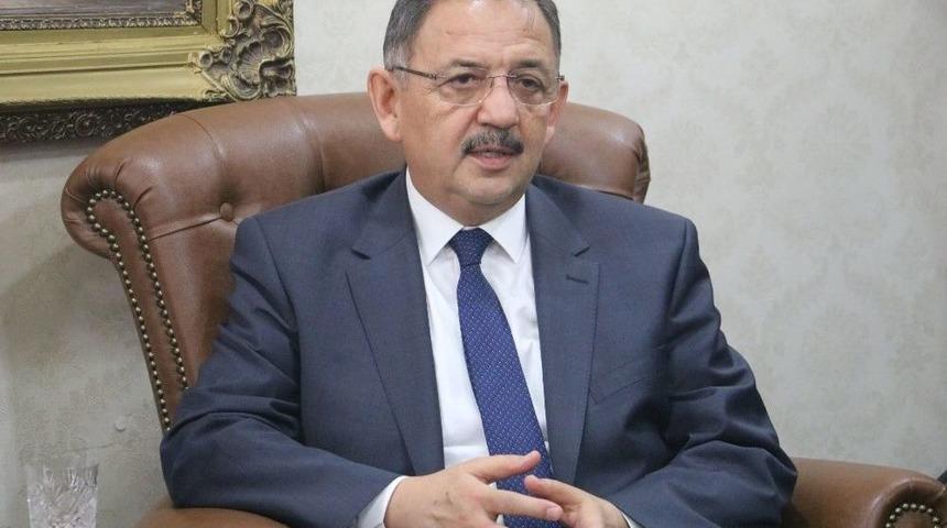 &Ccedil;evre Ve Şehircilik Bakanı Mehmet &Ouml;zhaseki: