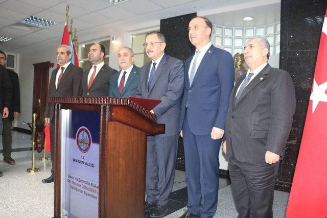 &Ccedil;evre Ve Şehircilik Bakanı Mehmet &Ouml;zhaseki: 1