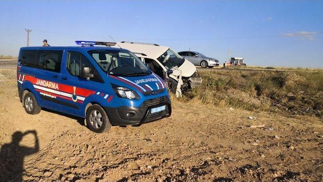 Aksaray’da Trafik Kazası: 2’si Çocuk 5 Yaralı