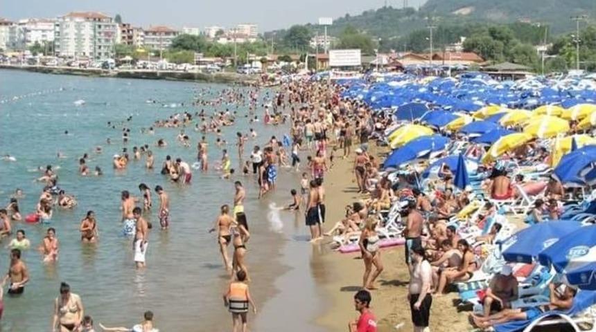 &Ccedil;ınarcık&rsquo;ta Sezon En Yoğun G&uuml;nlerini Yaşıyor