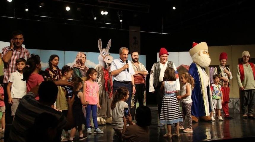 Akşehirli &Ccedil;ocuklar Nasreddin Hoca Tiyatrosuyla Eğlendi