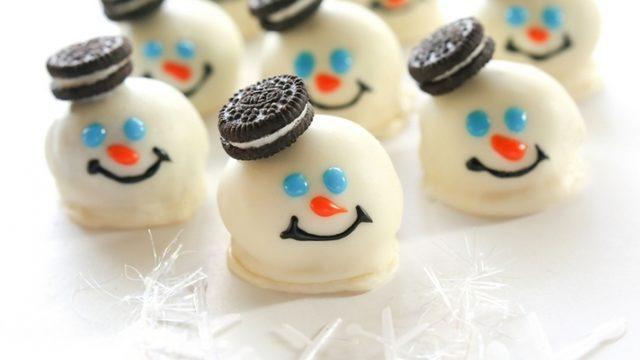 Oreo Başlıklı Erimiş Kardanadam Kurabiyesi