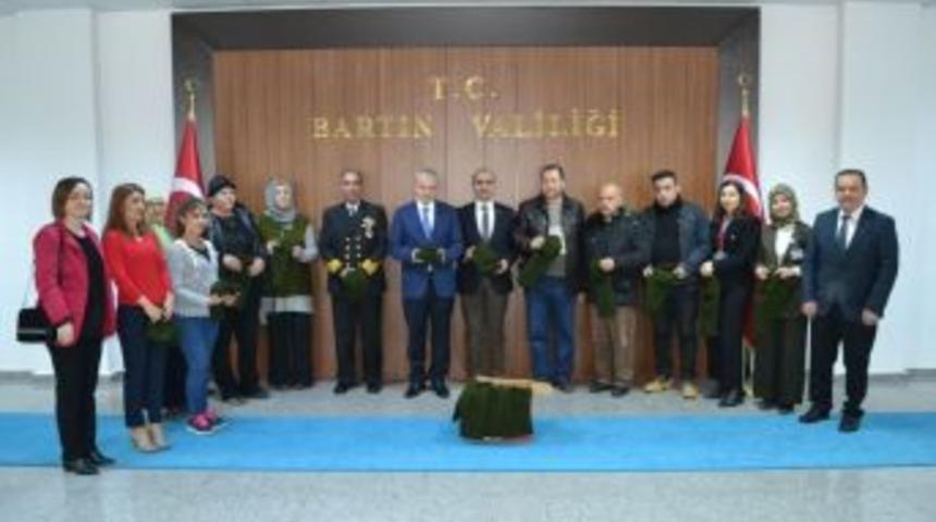 Mehmet&ccedil;ik &Uuml;ş&uuml;mesin Diye Bere &Ouml;rd&uuml;ler