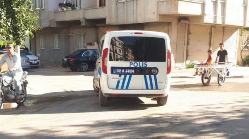 &Ccedil;eşitli Su&ccedil;lardan Aranan 21 Şahıs Yakalandı