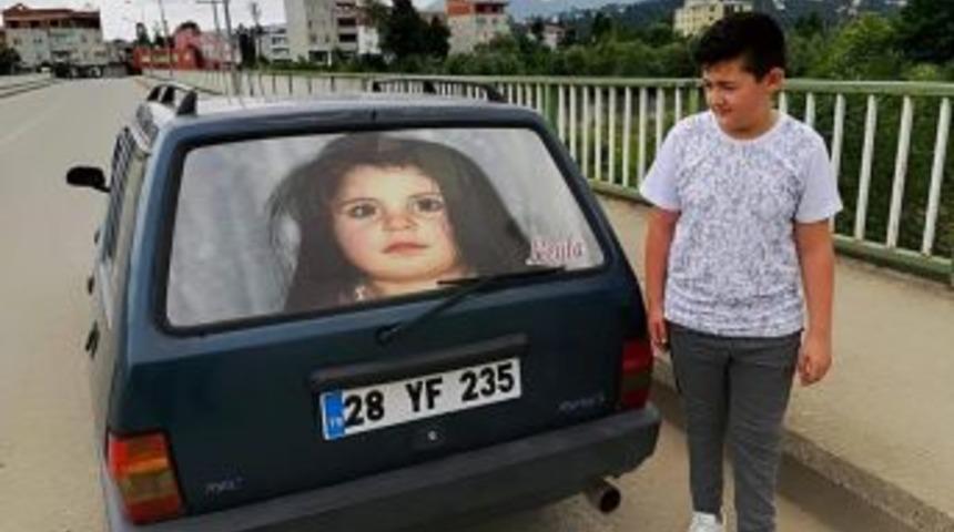 Minik Leyla&rsquo;nın Fotoğrafıyla Arabasını Kaplattı