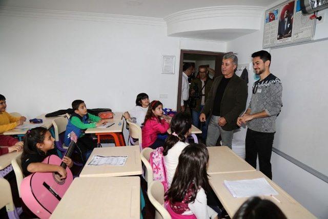 Başkan S&ouml;zen, Kreş Ve &Ccedil;ocuk K&uuml;lt&uuml;r Merkezi&rsquo;ni İnceledi 2