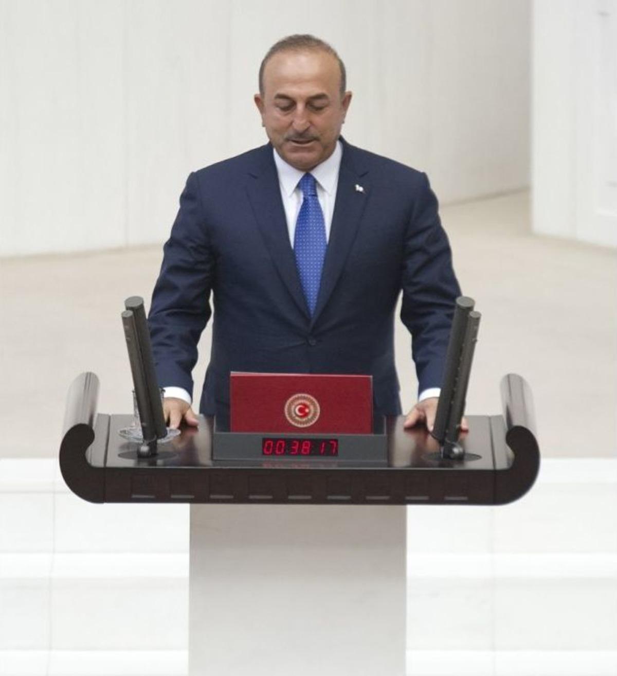 Tbmm&rsquo;de Yemin T&ouml;reni S&uuml;r&uuml;yor