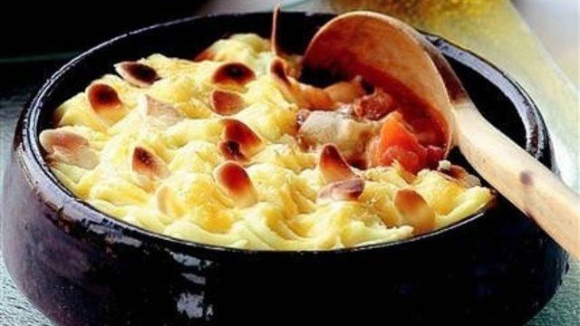 Bademli Kuzu Kebabı