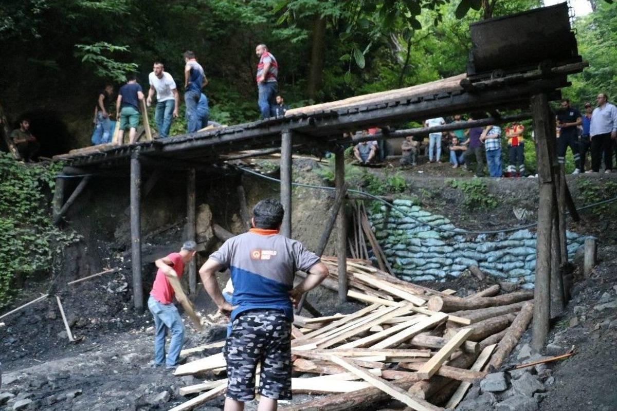 Ka&ccedil;ak Ocakta Mahsur Kalan İş&ccedil;iyi Kurtarma &Ccedil;alışmaları S&uuml;r&uuml;yor