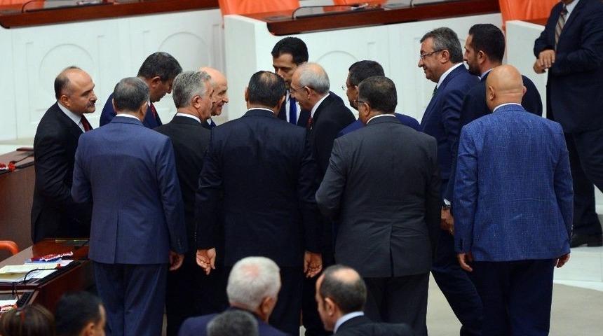 Kılı&ccedil;daroğlu Ve Bah&ccedil;eli Tbmm&rsquo;de Sohbet Etti