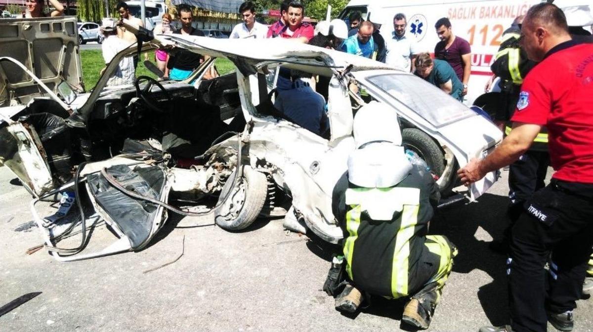 Denizli&rsquo;de Kavşakta Can Pazarı: 9 Yaralı