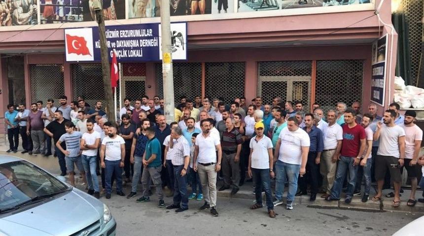 Dernek Binası Kapatılan Erzurumlular Yolu Trafiğe Kapattı