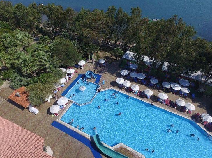 8 Yaşındaki Çocuk Otel Havuzunda Boğuldu G4
