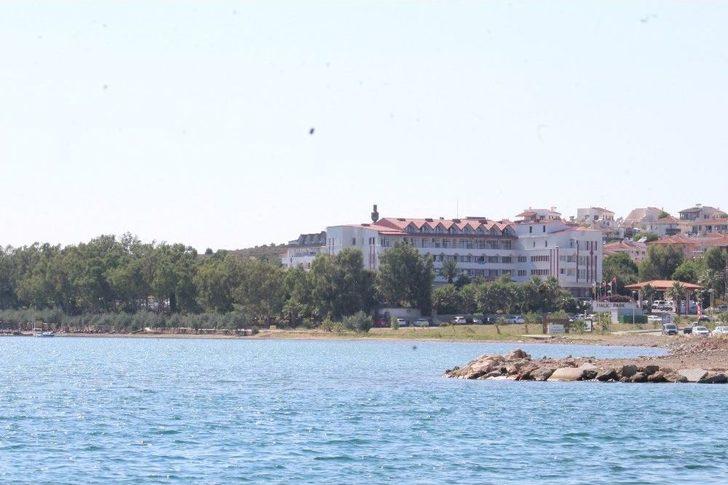 8 Yaşındaki Çocuk Otel Havuzunda Boğuldu G5