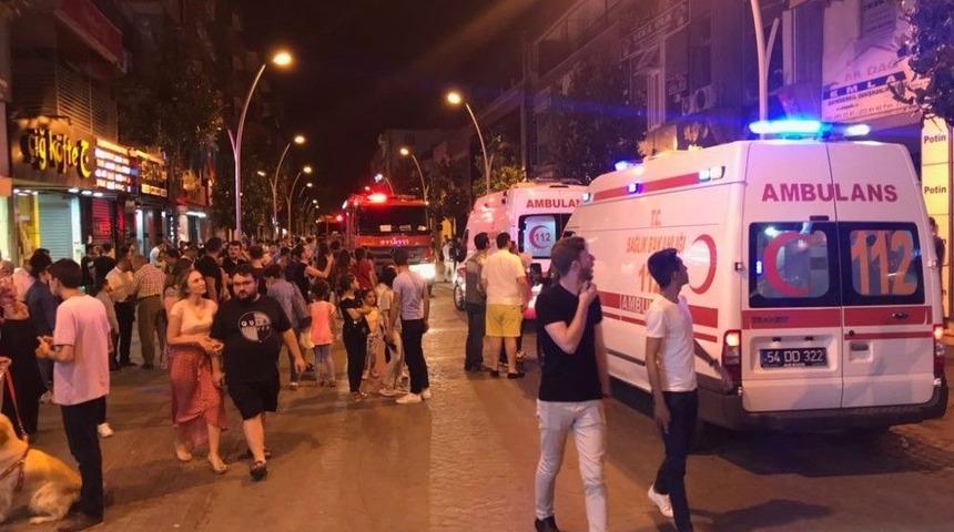 Sakarya&rsquo;da Kafede Yangın: 8 Kişi Hastaneye Kaldırıldı