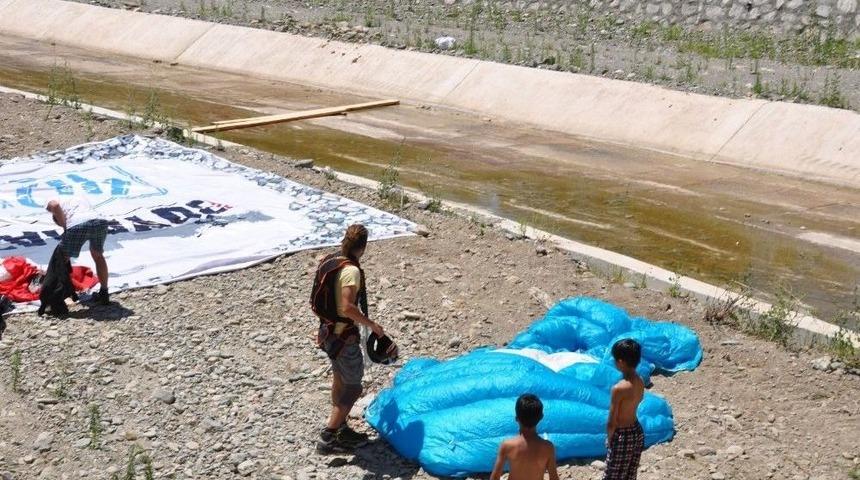 Boyabat&rsquo;ta 40 Kızlar 40 Atlayış Extrem Sporları