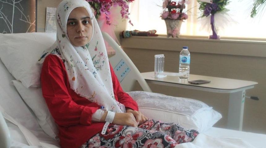 Gen&ccedil; Hastanın Aort Kapağı Robotik Cerrahi Y&ouml;ntemiyle Değiştirildi