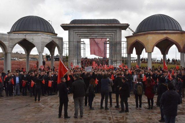 Mak&uuml;&rsquo;de Şehitlere Saygı Y&uuml;r&uuml;y&uuml;ş&uuml; 2