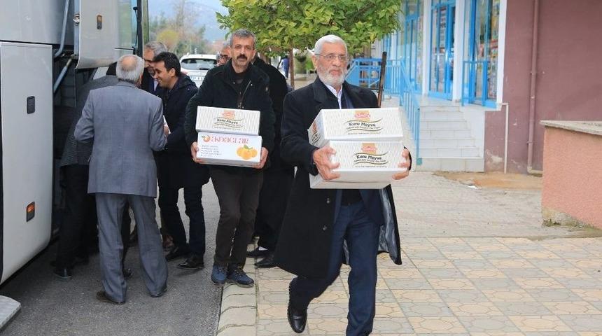 Malatya&rsquo;dan G&ouml;nderilen Kayısılar Mehmet&ccedil;iğe Ulaştı