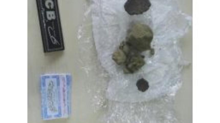 Durdurulan Ara&ccedil;ta Uyuşturucu Madde &Ccedil;ıktı