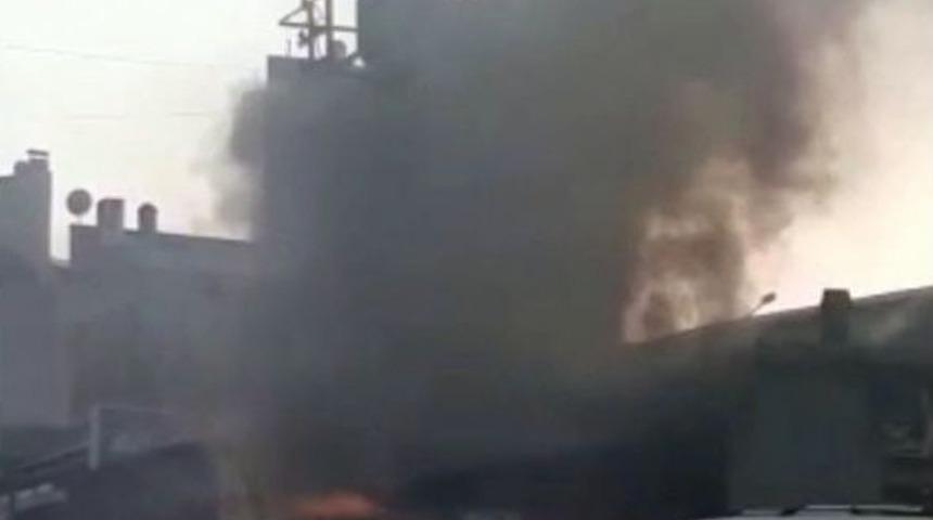 Kağızman&rsquo;da Trafo Bomba Gibi Patladı