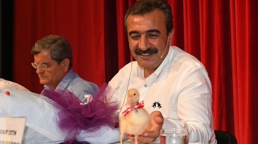 Başkan &Ccedil;etin&rsquo;e Yavru &Ouml;rdek Hediye Ettiler