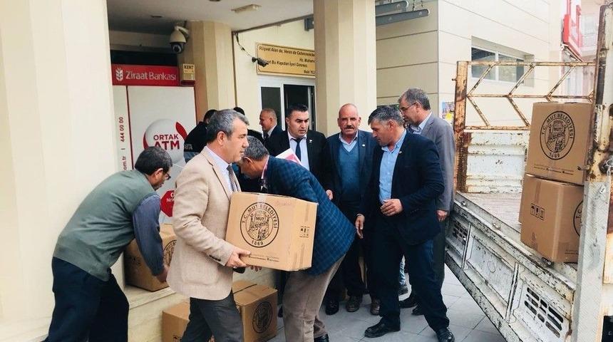 Mersinli Kadınlar Afrin&rsquo;deki Askerlere Elleriyle &Ouml;rd&uuml;kleri Boyunlukları G&ouml;nderdi