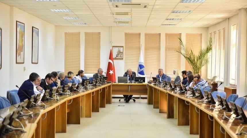 Sa&uuml; Eğitim Fak&uuml;ltesi Akreditasyon Belgelerini Aldı