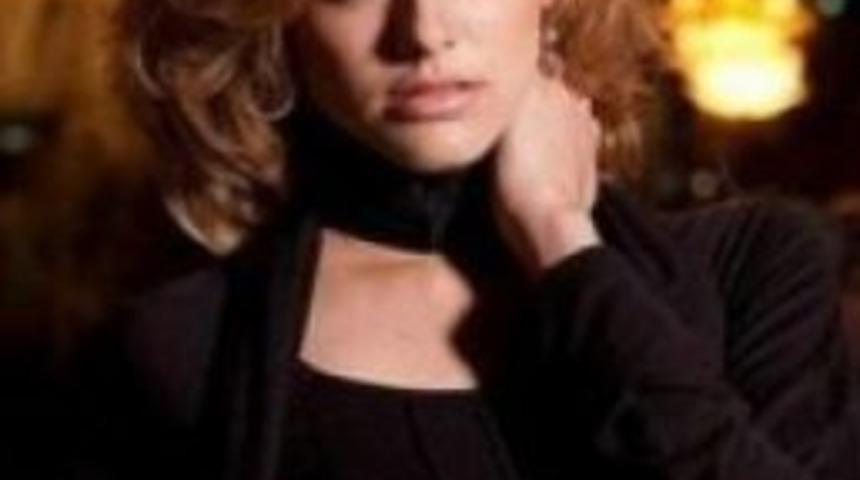 Brezilyalı Mankene Otob&uuml;ste Taciz İddiası