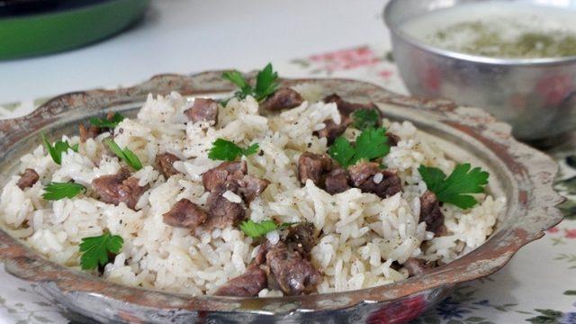 Etli Pilav Tarifi