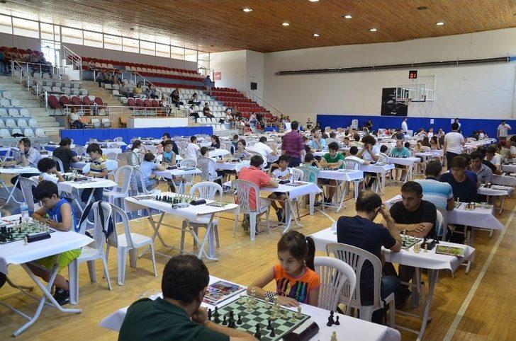 Bilecik Genç Satrançıları Ağırladı G2