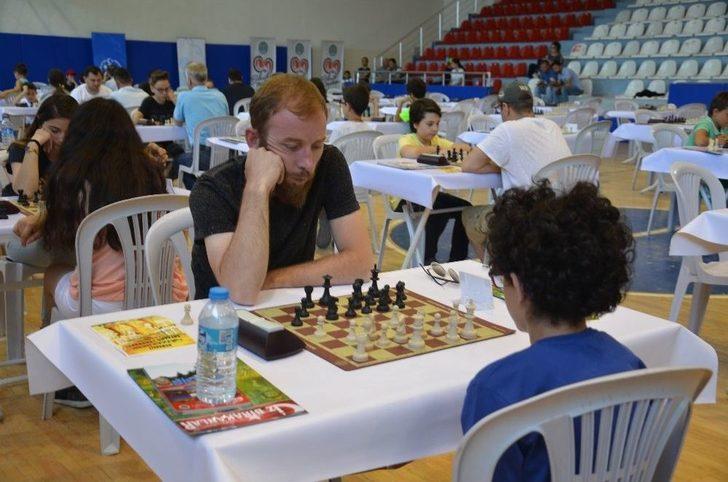 Bilecik Genç Satrançıları Ağırladı G5