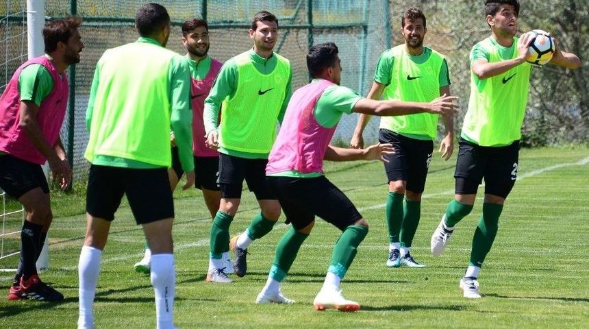 Atiker Konyaspor Yeni Sezon Hazırlıklarını S&uuml;rd&uuml;r&uuml;yor