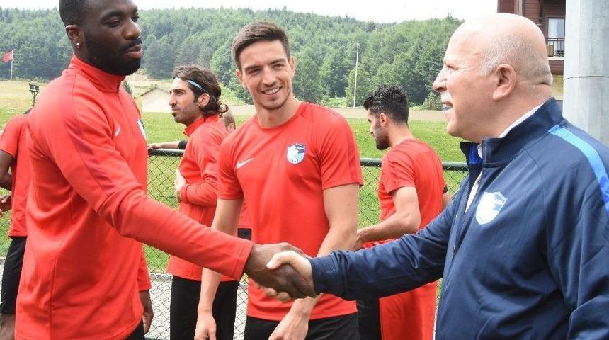 Başkan Sekmen, Topuk Yaylası&rsquo;nda Kampı Ziyaret Etti