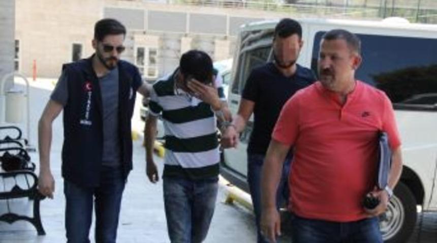 Samsun&rsquo;da Bı&ccedil;aklı Kavga: 2 Yaralı