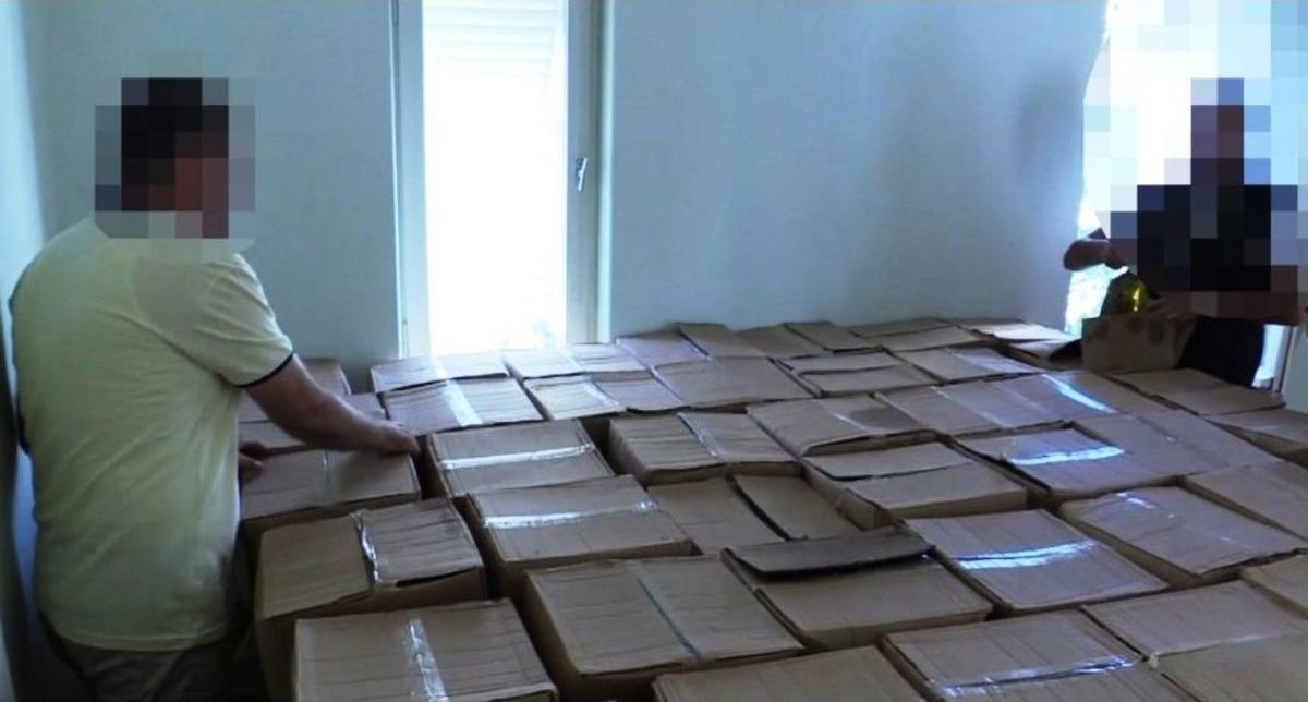 Antalya&rsquo;da 4 Bin 500 Litre Taklit Zeytinyağı Ele Ge&ccedil;irildi