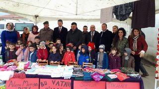 Minikler Asker Abileri İçin Kermes Düzenledi